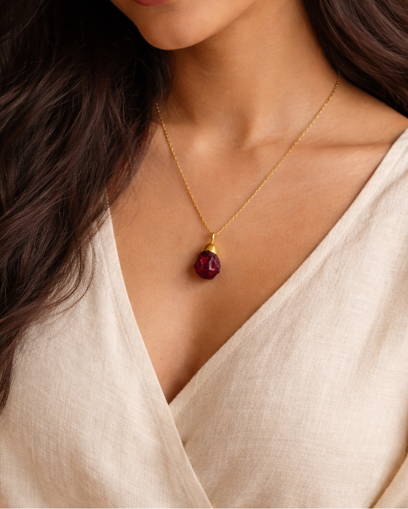 Handcrafted raw garnet stone gold plated necklace jewelry